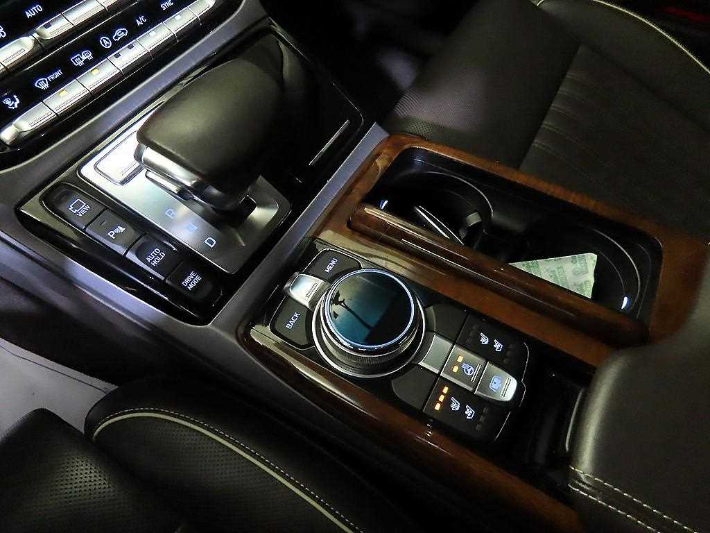 Genesis EQ900 - Vista 12