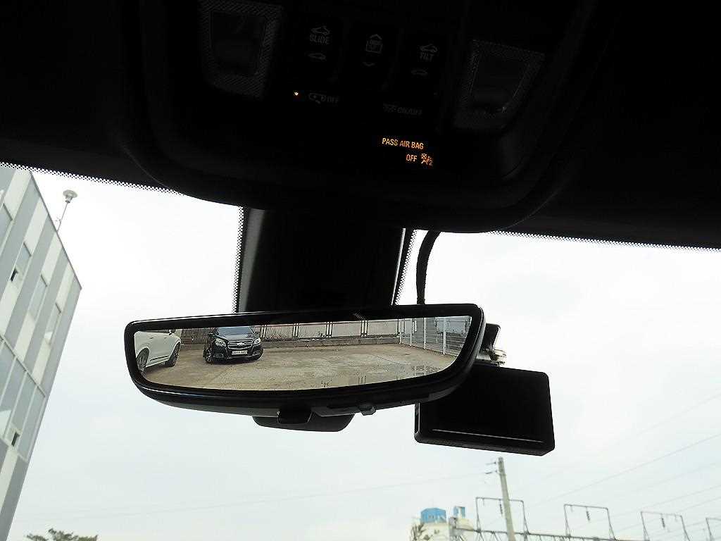 Chevrolet Travers 2022 Negro - Importación desde Corea - HF Imports Iquique - Foto 14