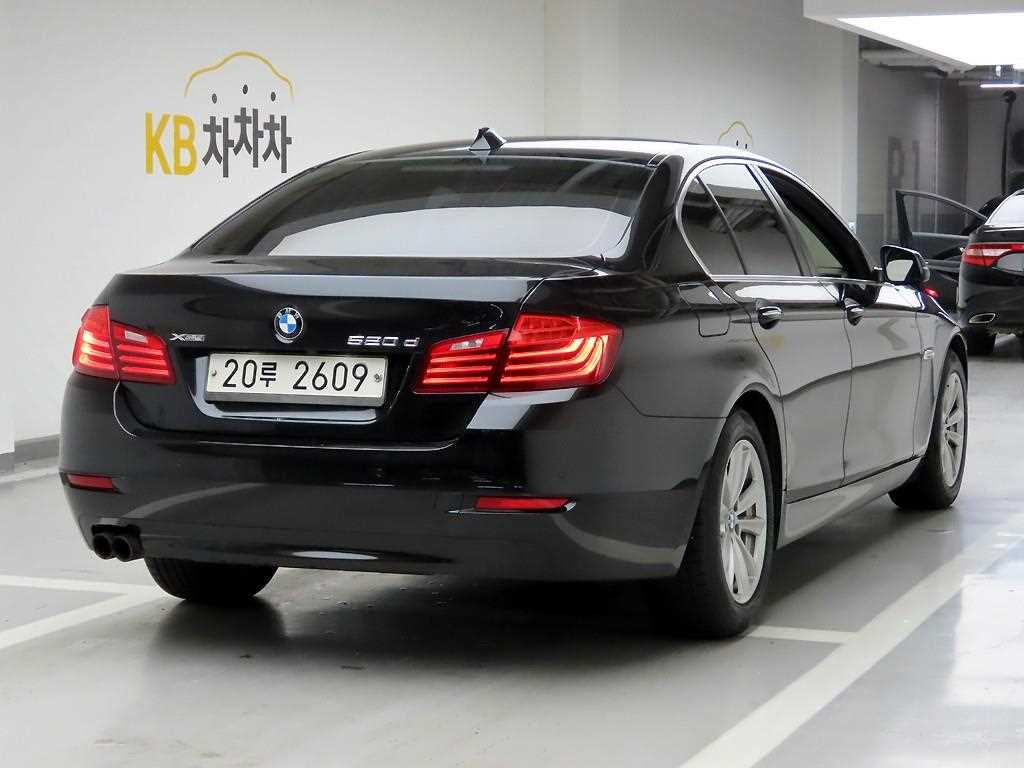 BMW 5 Series - Vista 4
