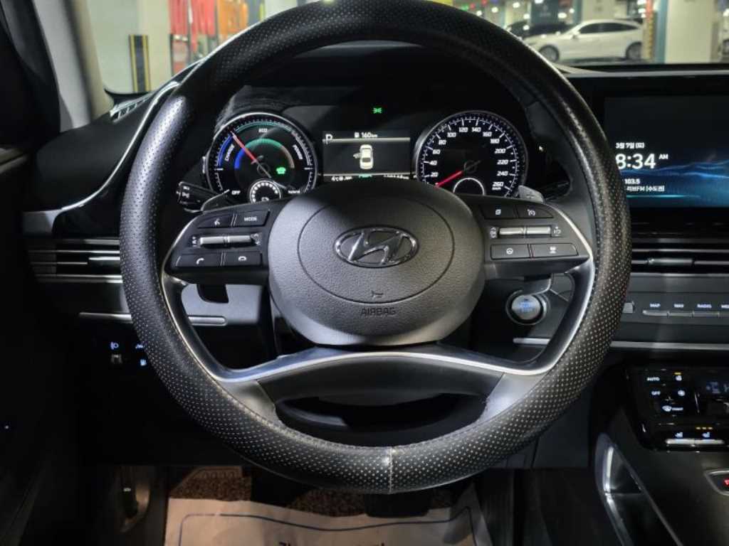 HYUNDAI Grandeur - Vista 12