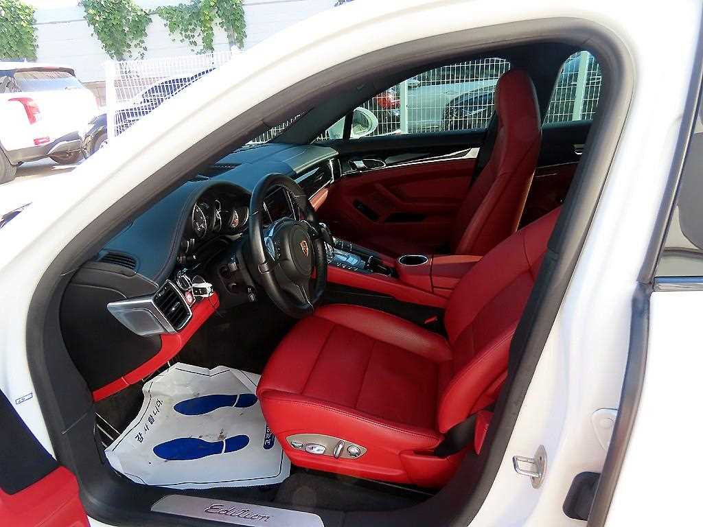 Porsche Panamera - Vista 5