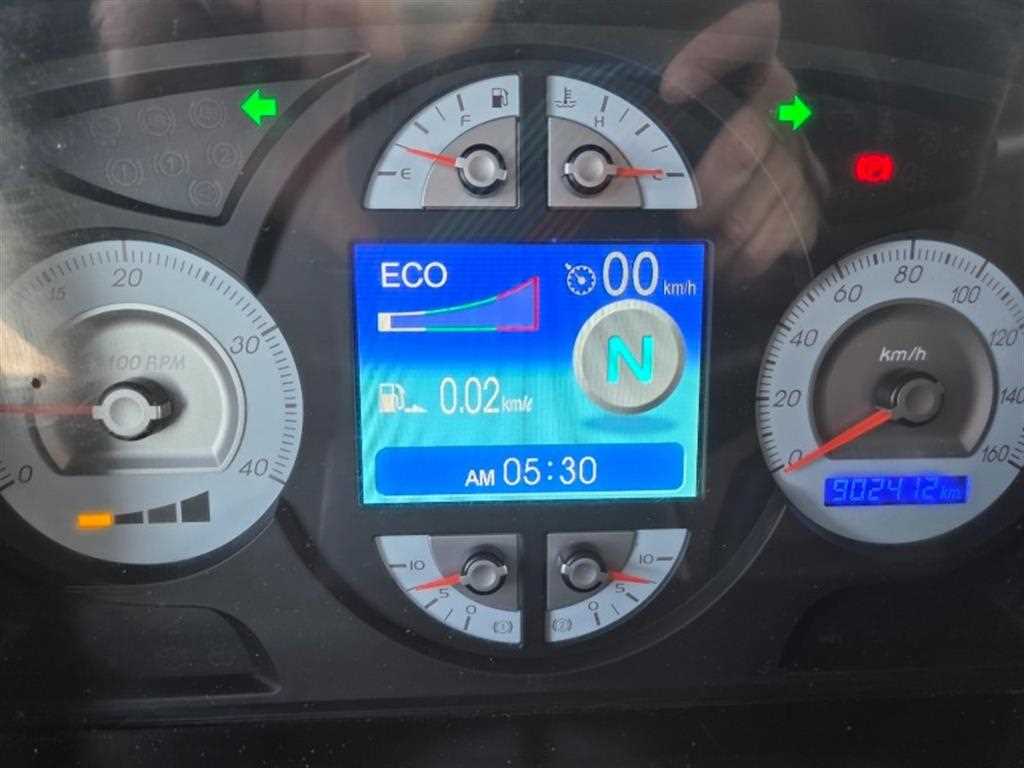 medium and large cargo truck - Vista 12