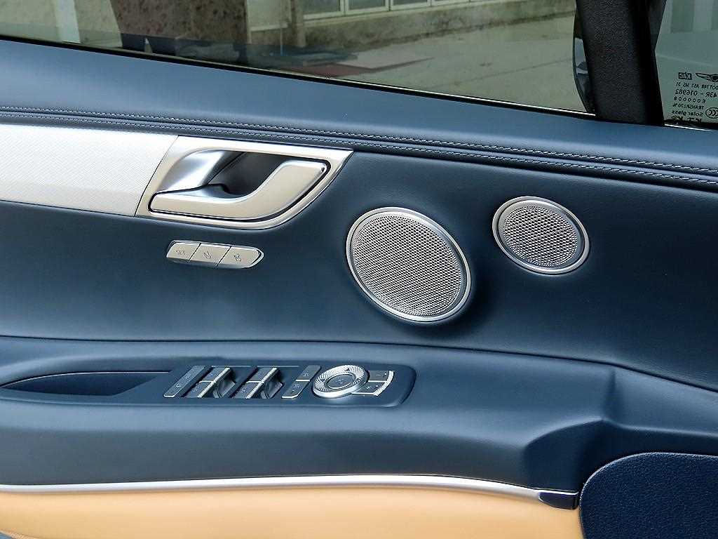 Genesis GV80 - Vista 12