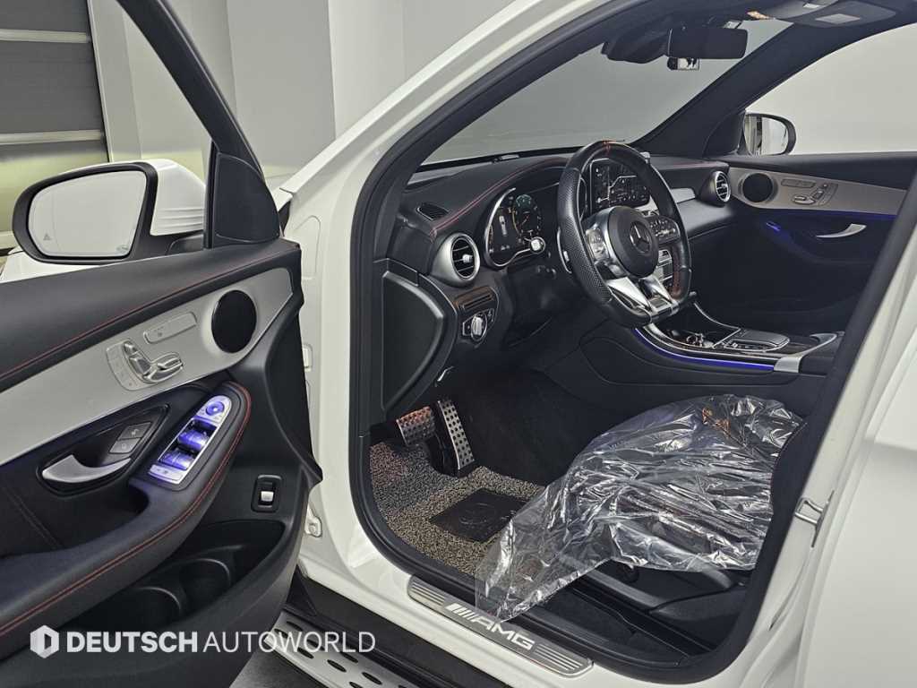 Mercedes Benz GLC Class - Vista 11