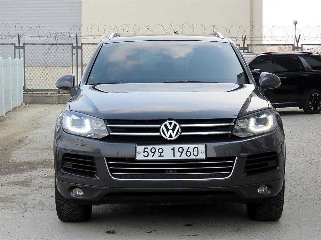 Volkswagen Touareg 2013 Gris - Importación desde Corea - HF Imports Iquique - Foto 1