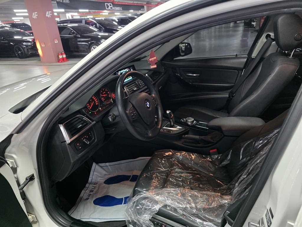 BMW 3 series - Vista 8