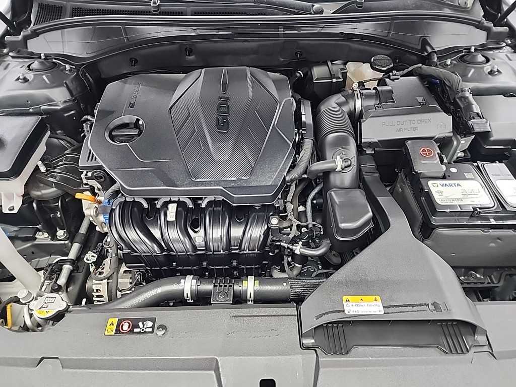 HYUNDAI Grandeur - Vista 5