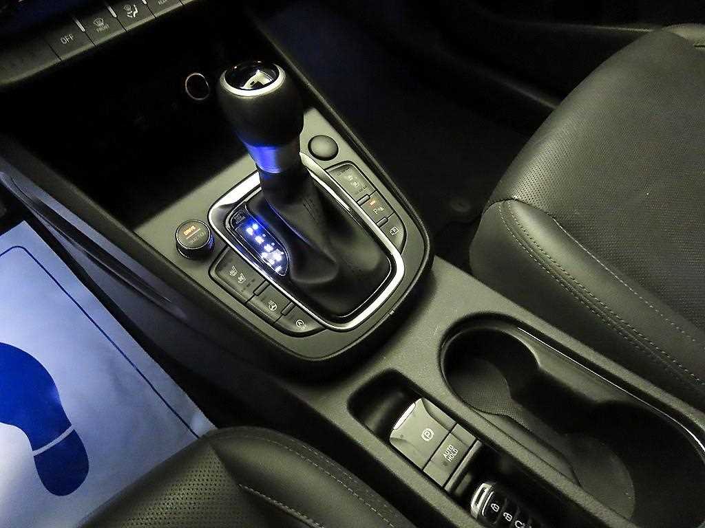 HYUNDAI Kona - Vista 12