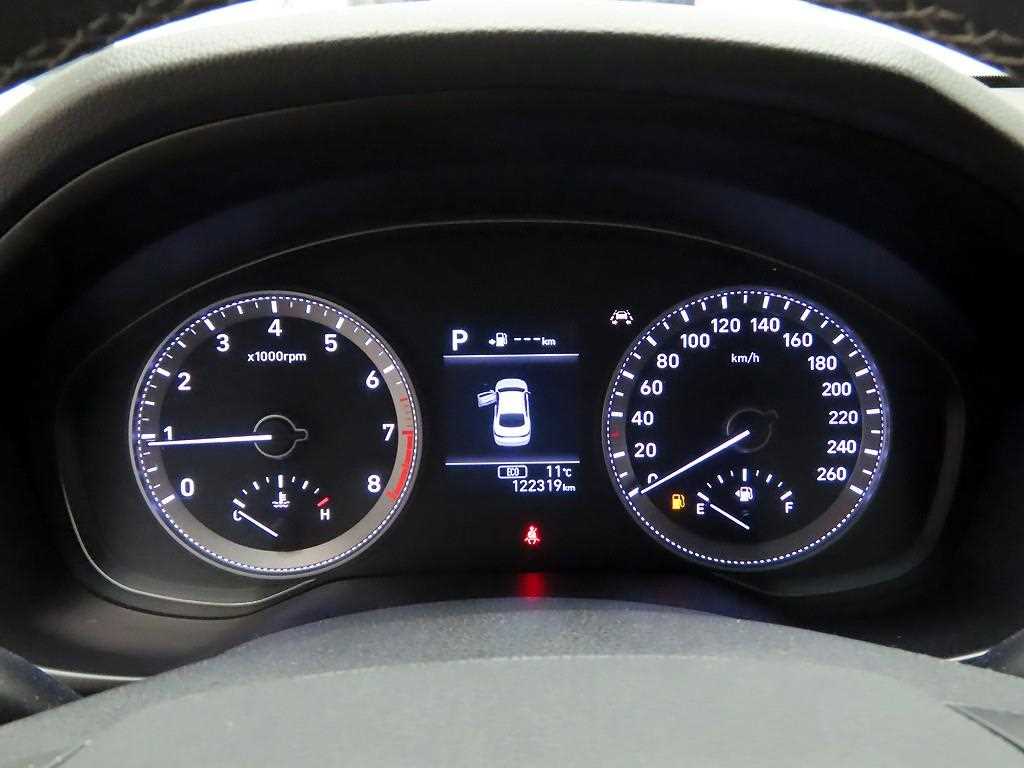 HYUNDAI Grandeur - Vista 5