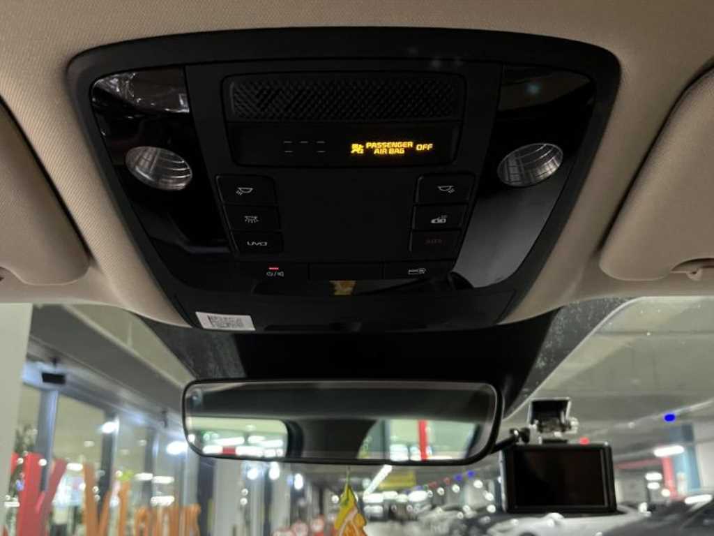 KIA Carnival - Vista 10