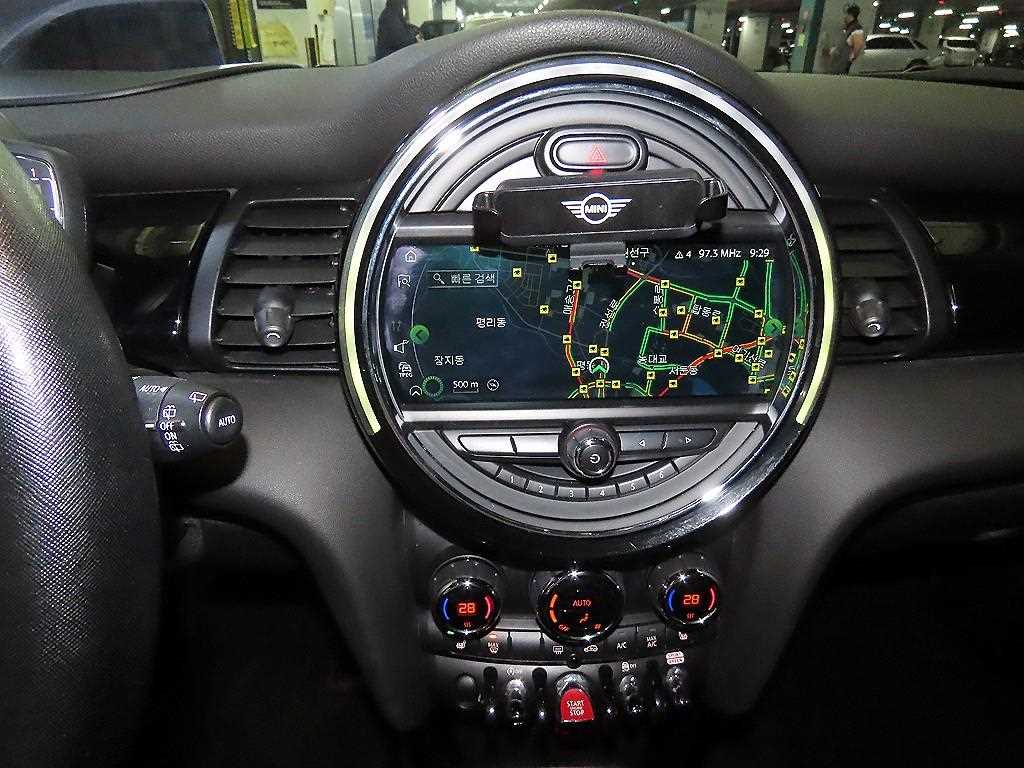 Mini Cooper - Vista 11