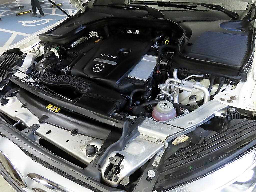 Mercedes Benz GLC Class 2019 Blanco - Importación desde Corea - HF Imports Iquique - Foto 19