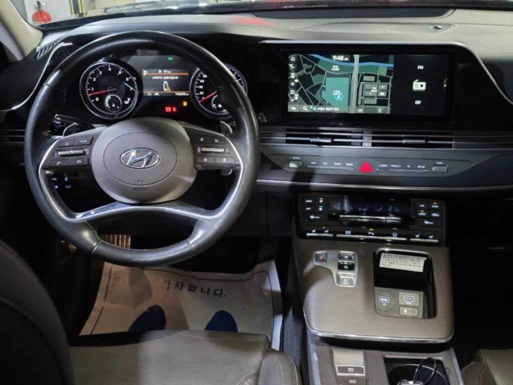 HYUNDAI Grandeur - Vista 11