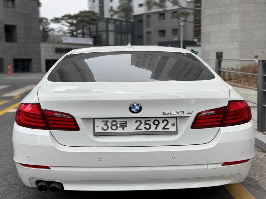 BMW 5 Series - Vista 2