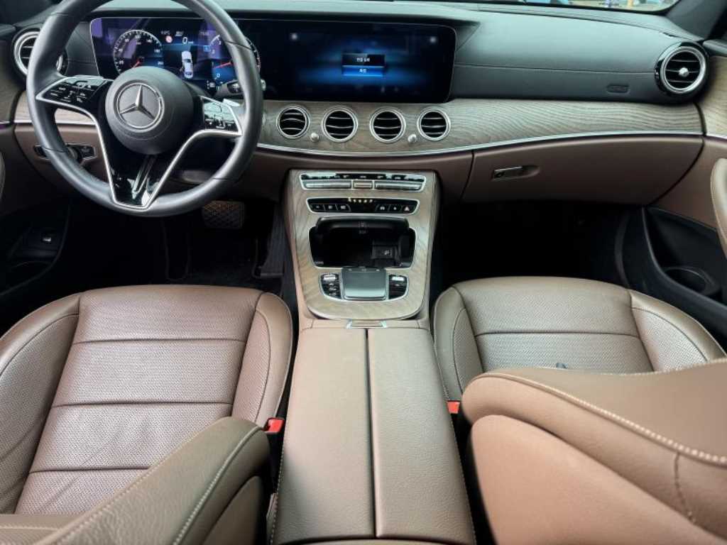 Mercedes Benz E class - Vista 6