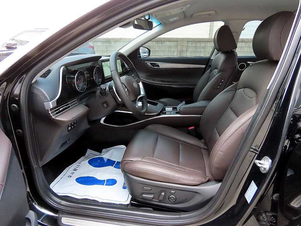 HYUNDAI Grandeur - Vista 5