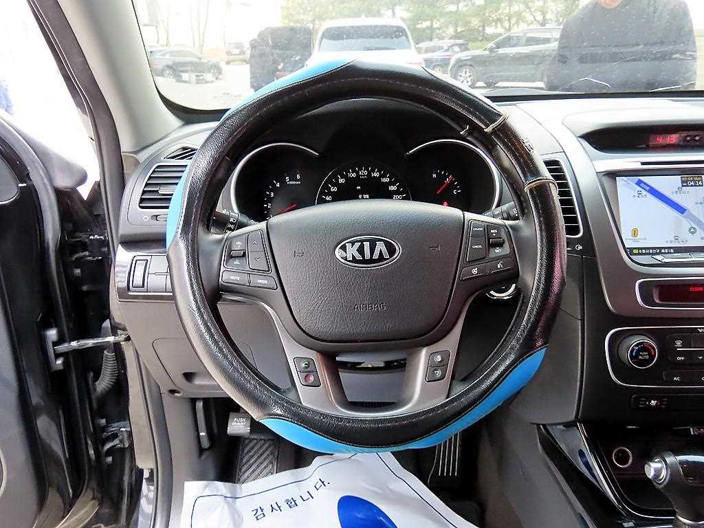 KIA Sorento - Vista 8