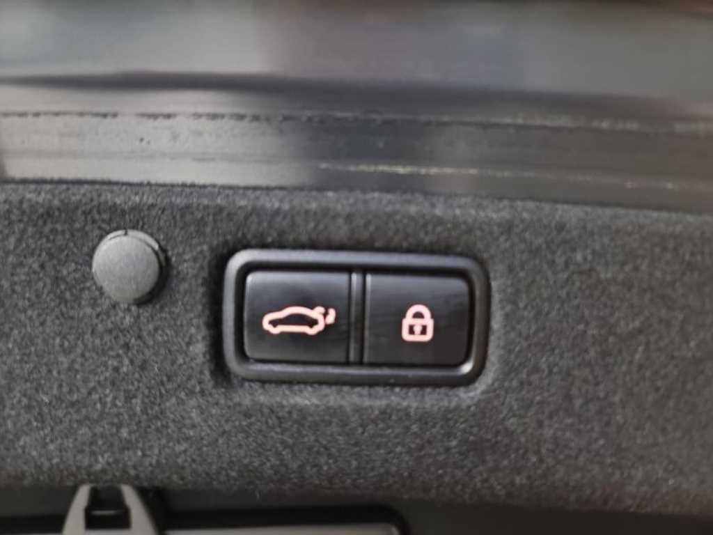 HYUNDAI Grandeur 2019 Gris - Importación desde Corea - HF Imports Iquique - Foto 18