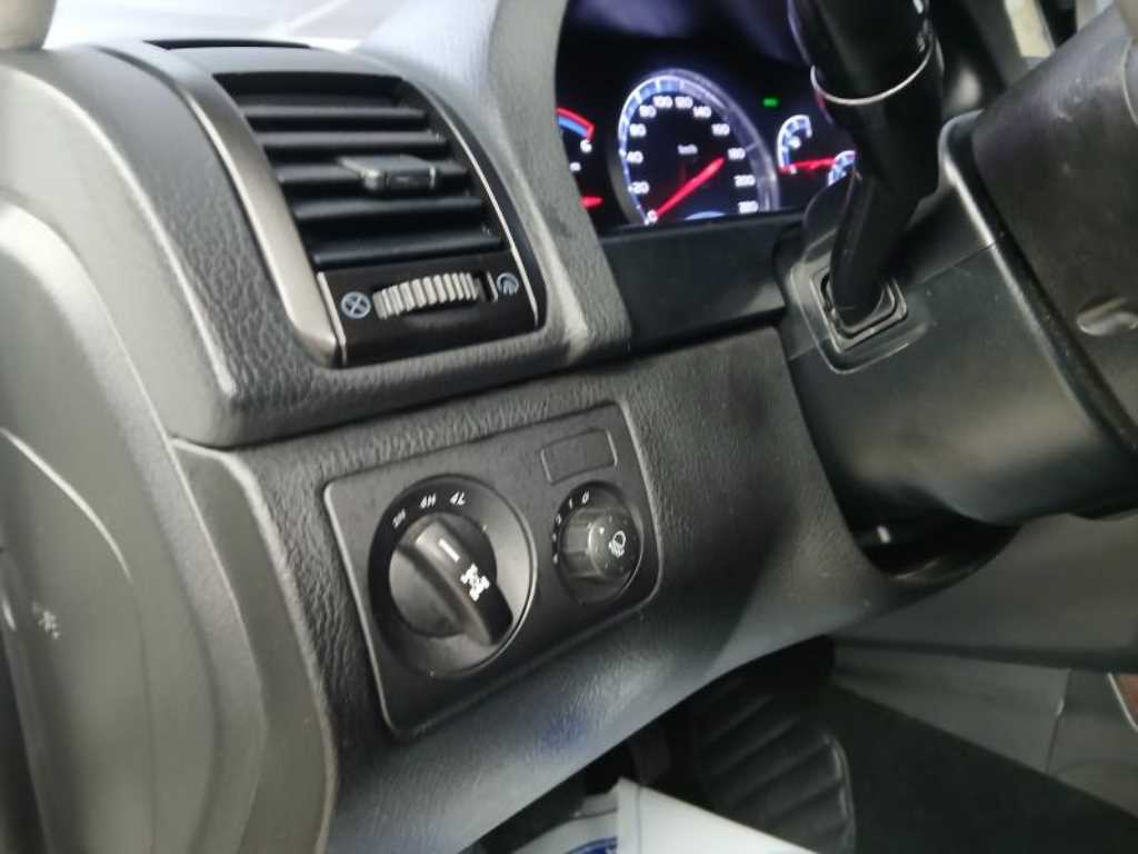 Ssangyong Rexton - Vista 12