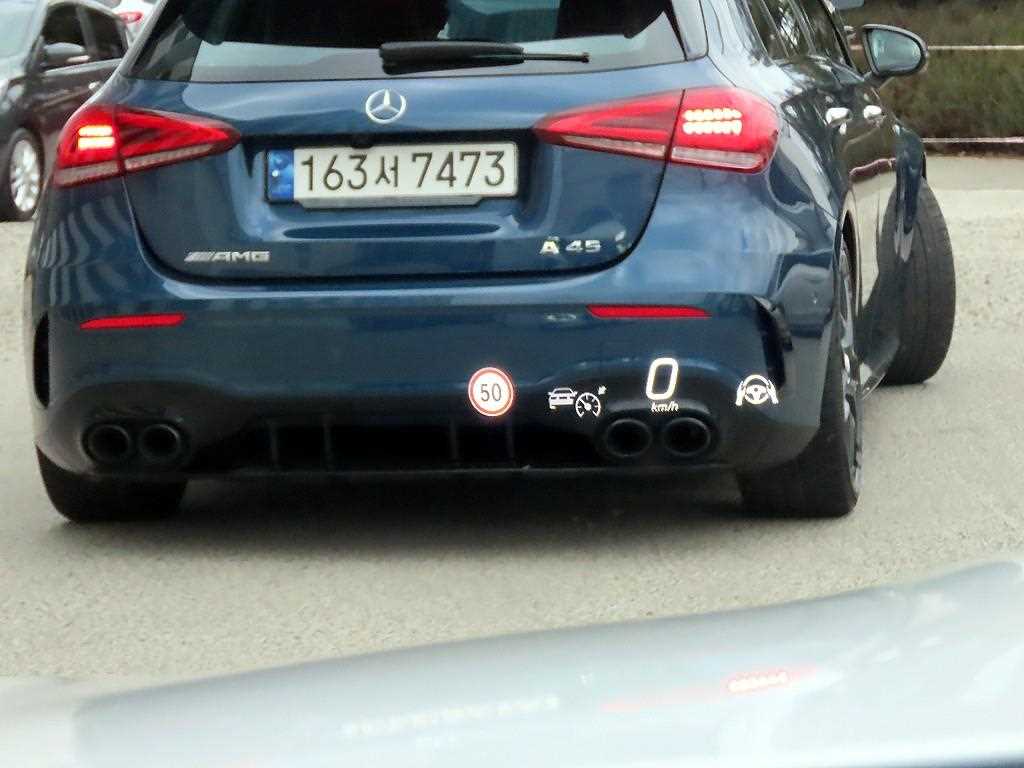 Mercedes Benz E class - Vista 10