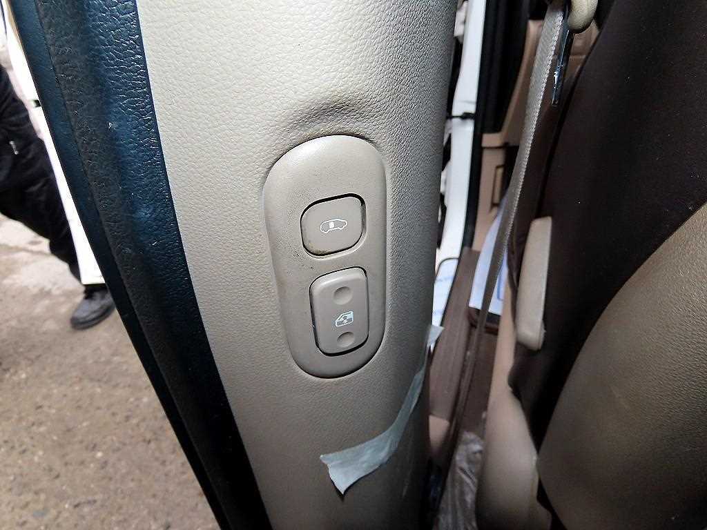 KIA Carnival 2013 the color of pearl - Importación desde Corea - HF Imports Iquique - Foto 16