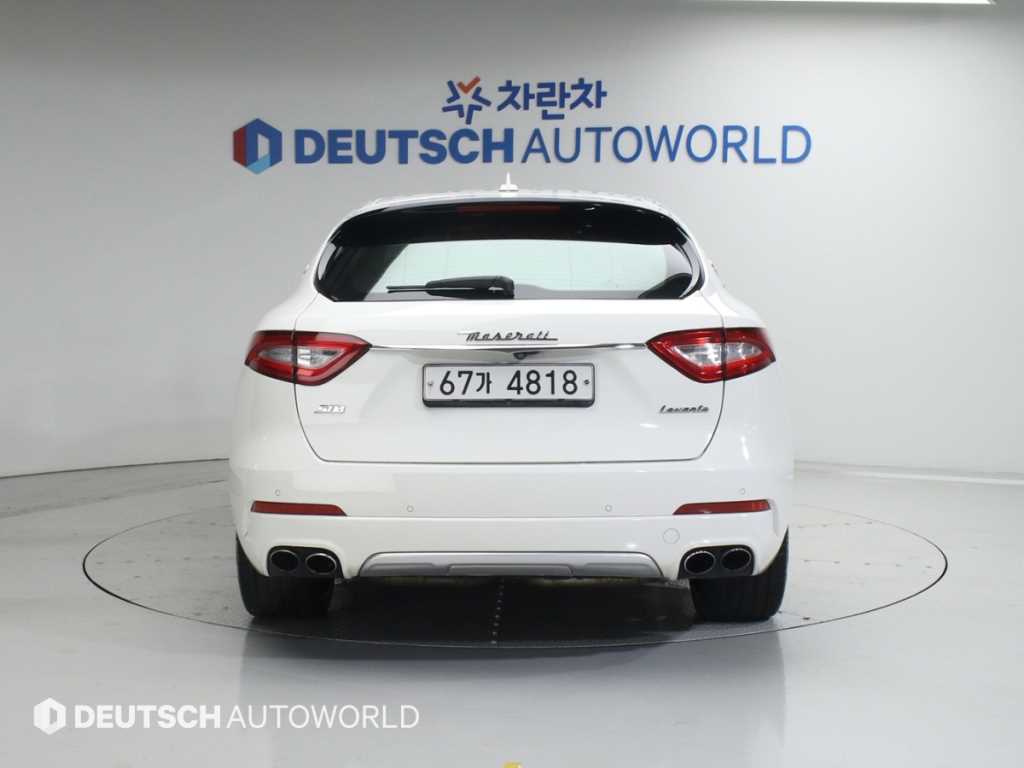 Maserati Levante - Vista 4