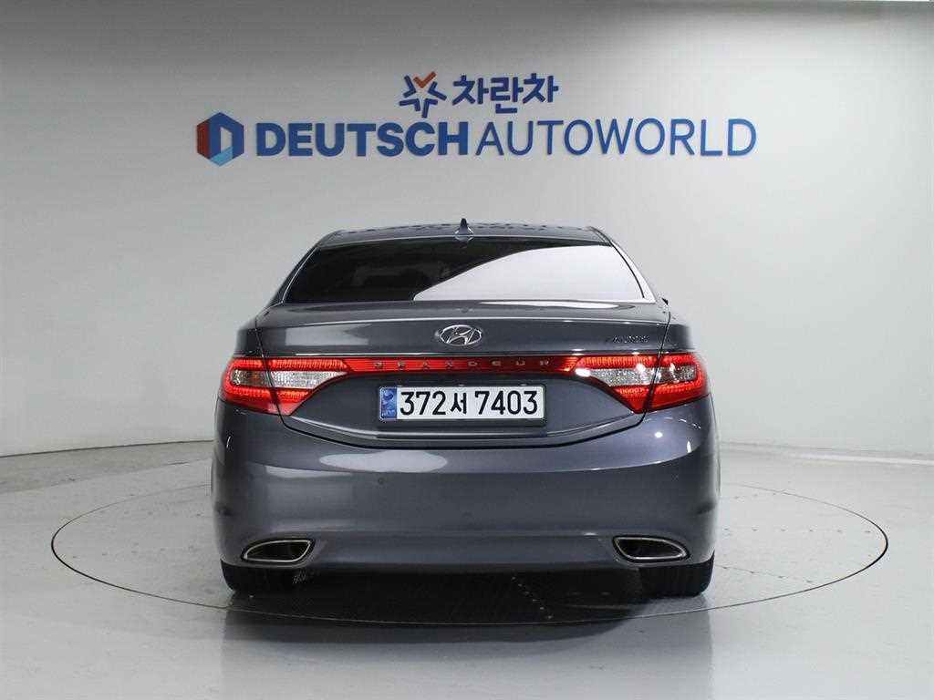 HYUNDAI Grandeur - Vista 4