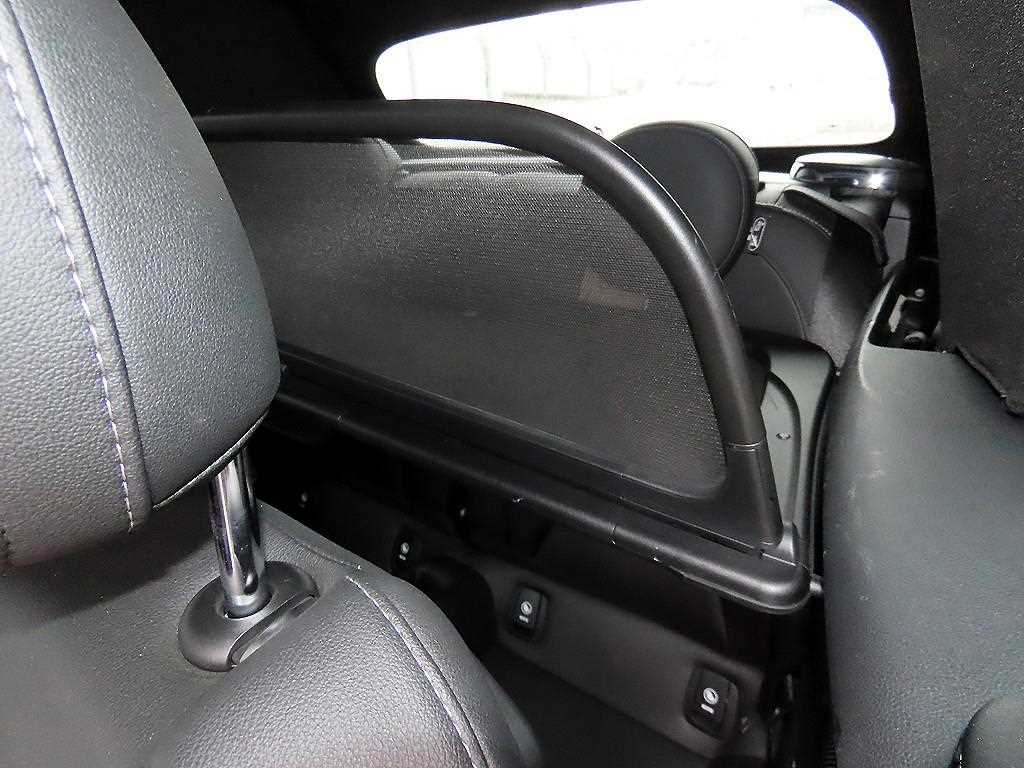 Mini Cooper Convertible - Vista 11