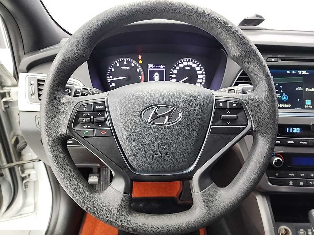 HYUNDAI Sonata - Vista 10