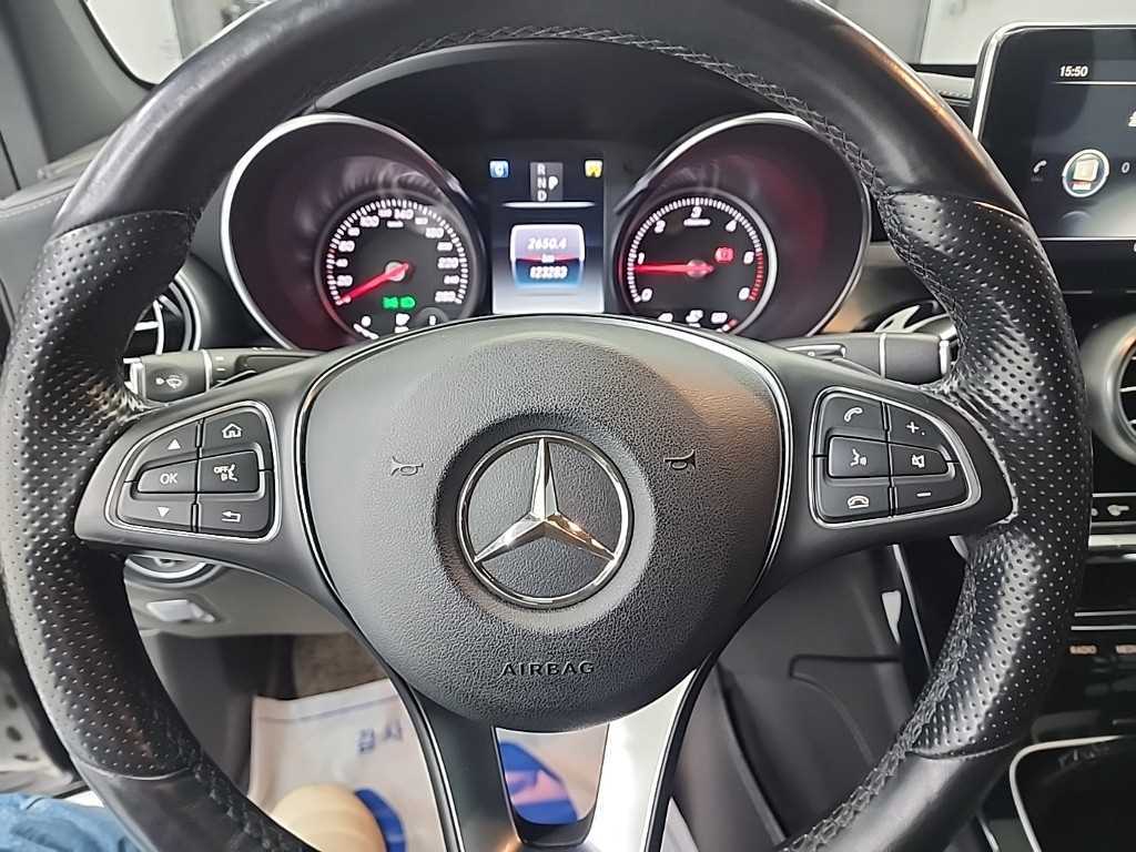 Mercedes Benz GLC Class - Vista 9