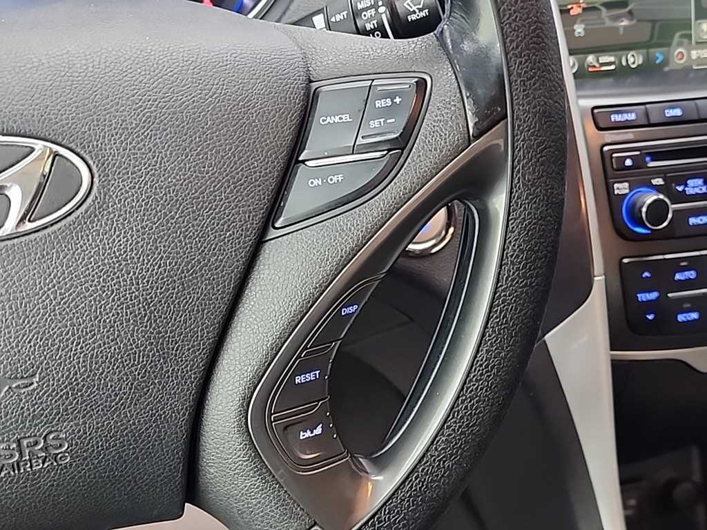 HYUNDAI Sonata - Vista 7