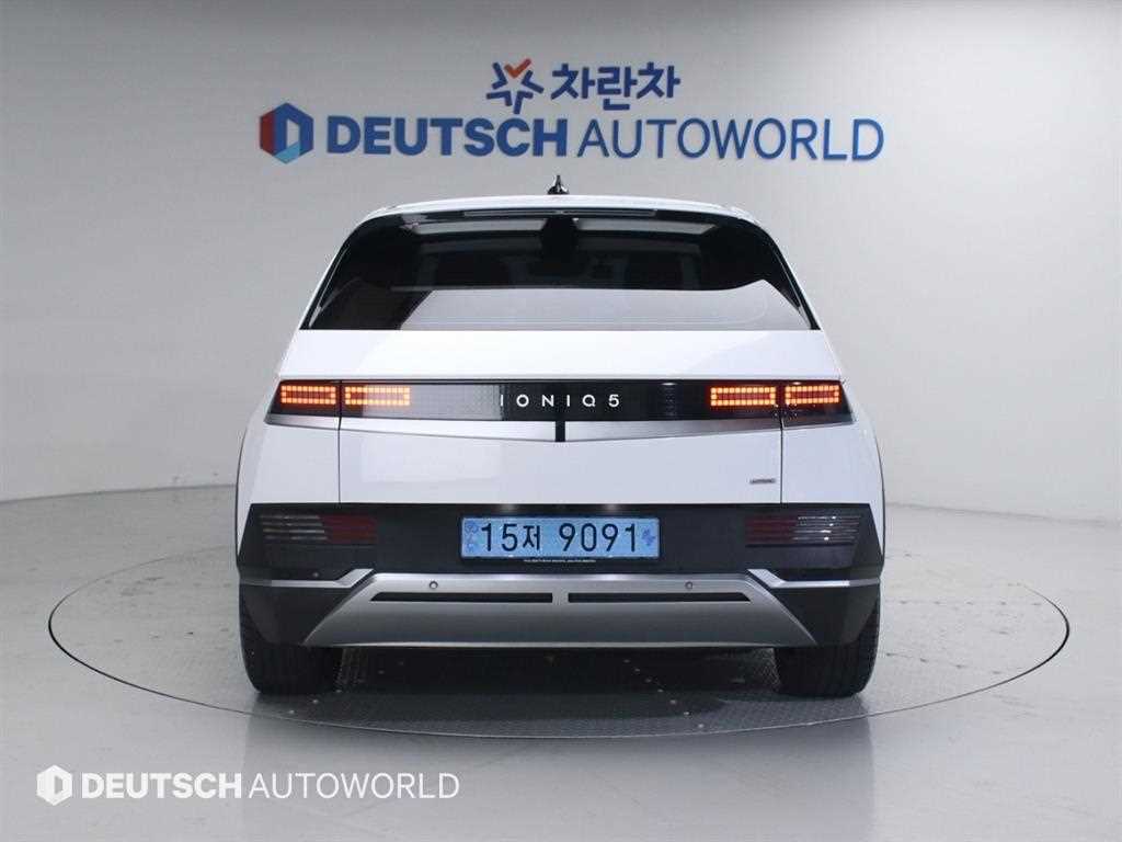 HYUNDAI Ioniq 5 - Vista 4