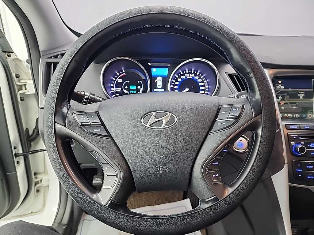 HYUNDAI Sonata - Vista 6