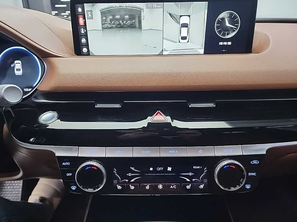 Genesis G80 - Vista 10