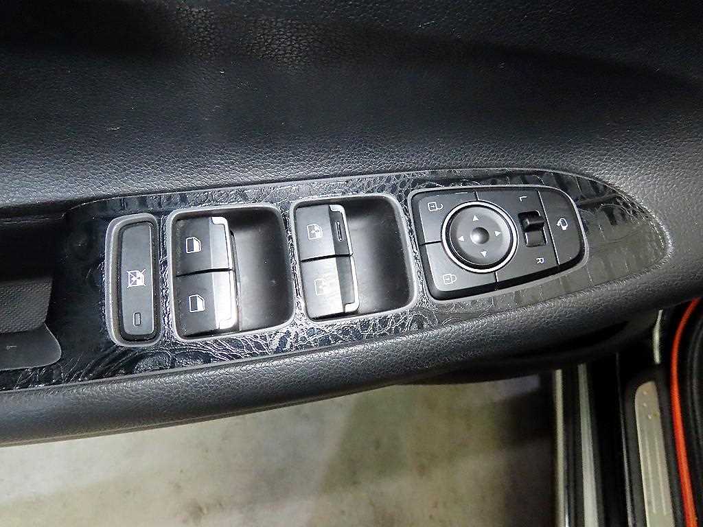 HYUNDAI Grandeur 2018 Negro - Importación desde Corea - HF Imports Iquique - Foto 13