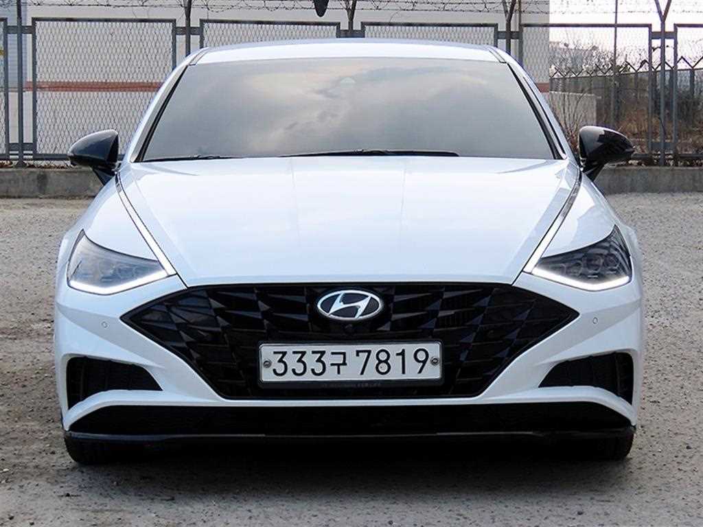 HYUNDAI Sonata - Vista 2