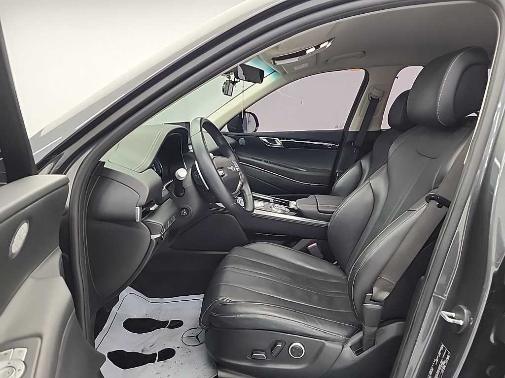 Genesis GV80 - Vista 11