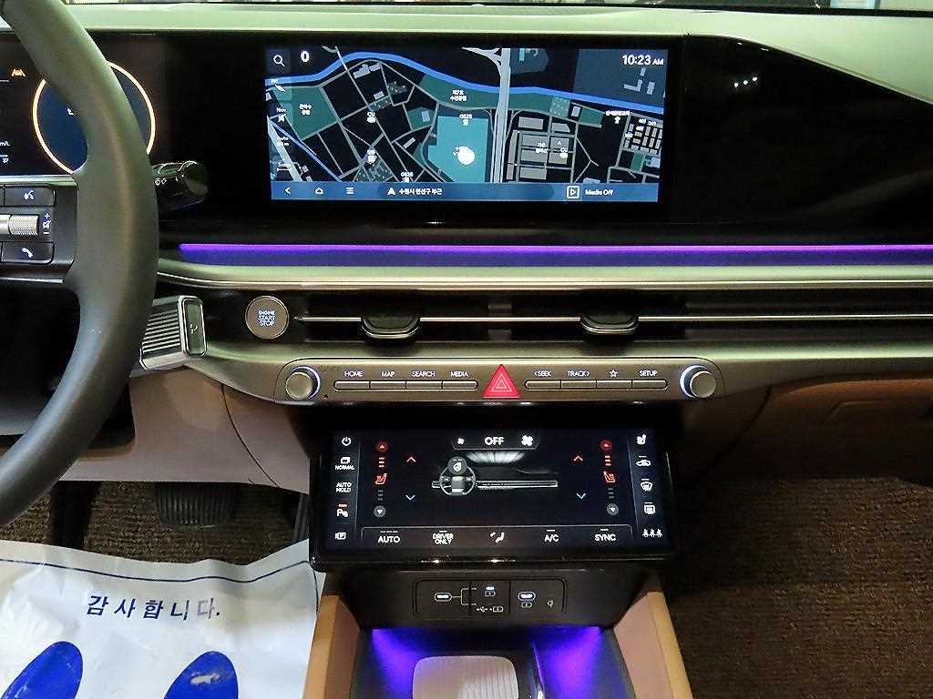 HYUNDAI Grandeur - Vista 11