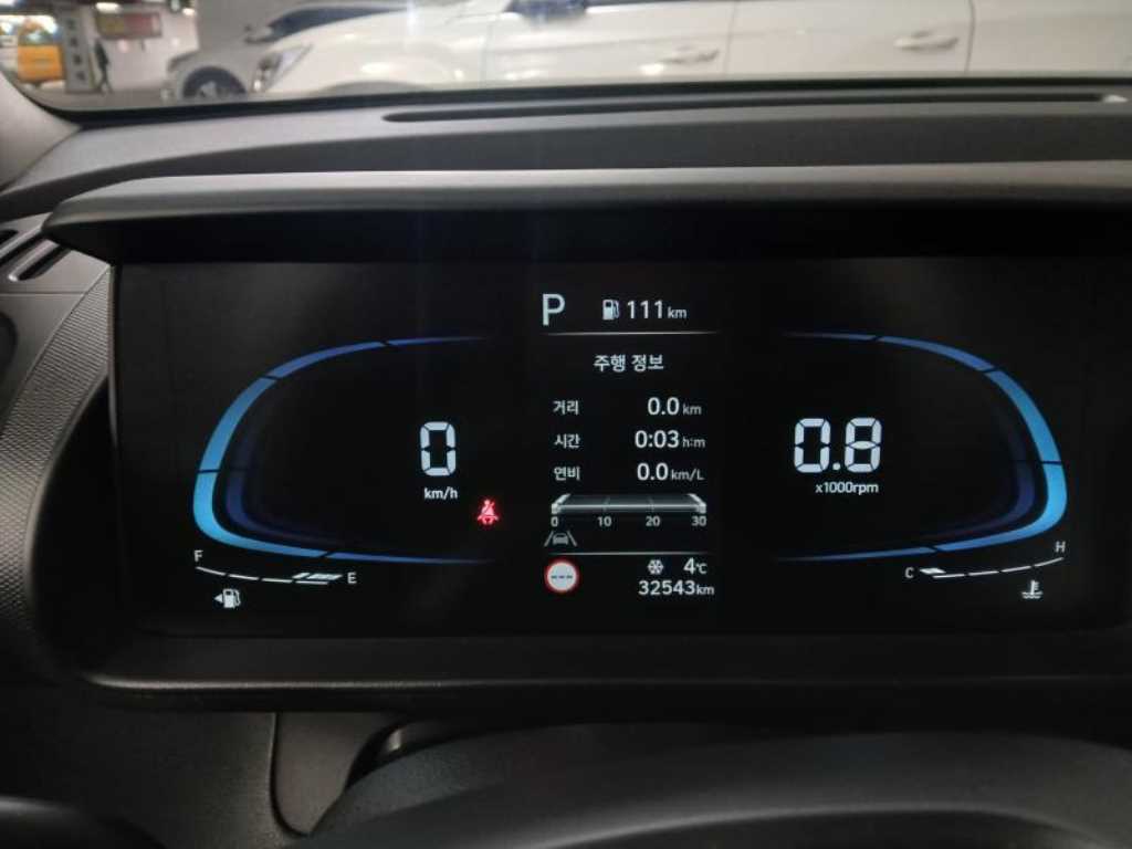 HYUNDAI Casper - Vista 10