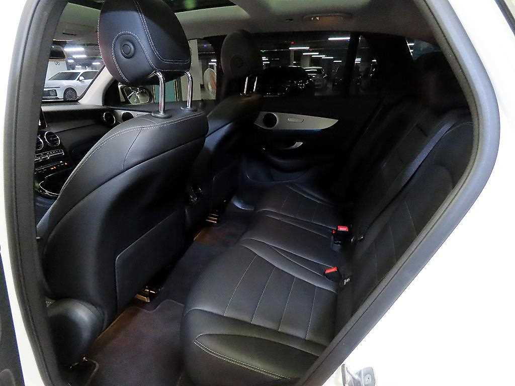 Mercedes Benz GLC Class - Vista 7