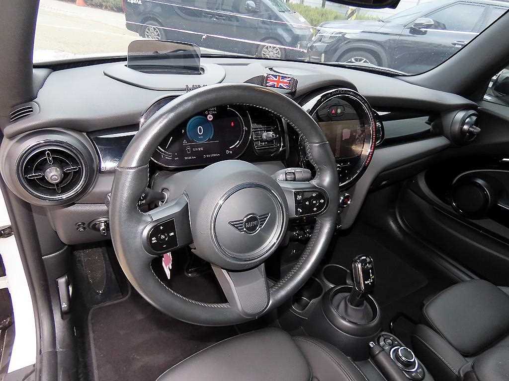 Mini Cooper Convertible - Vista 12