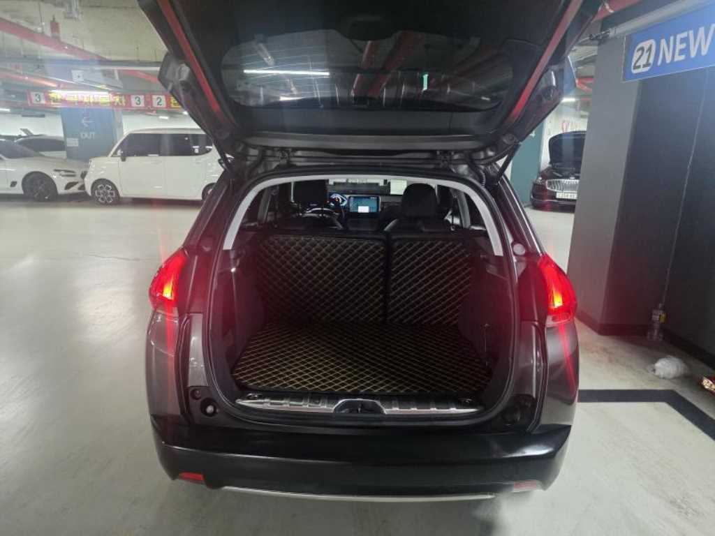 Peugeot 2008 - Vista 5