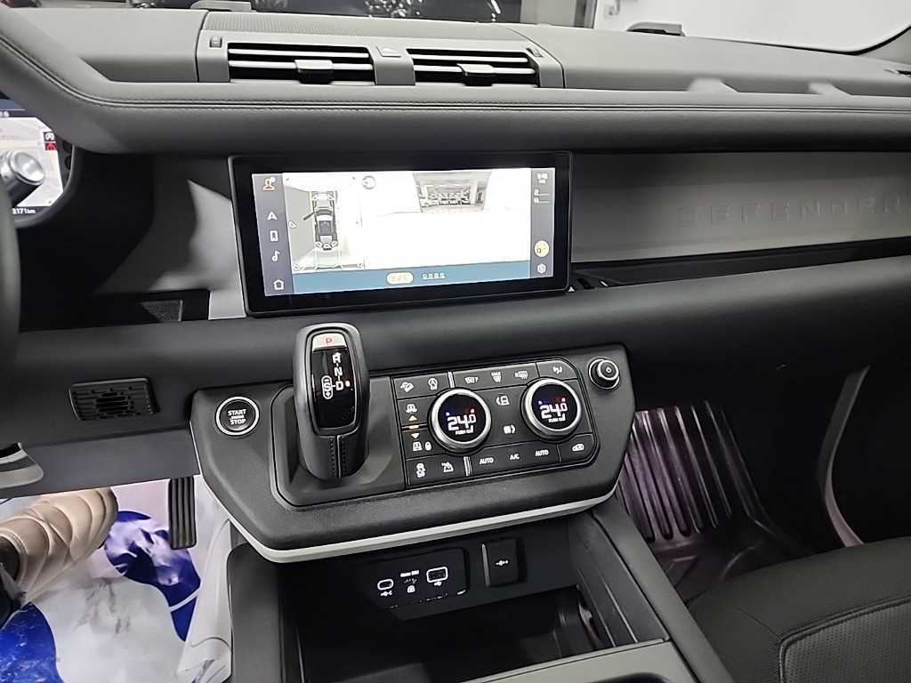 Land Rover Defender - Vista 10