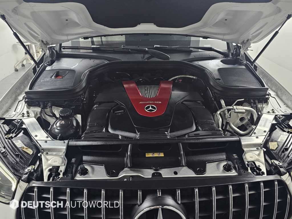 Mercedes Benz GLC Class - Vista 6