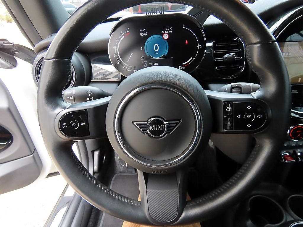 Mini Cooper Convertible 2024 Blanco - Importación desde Corea - HF Imports Iquique - Foto 13