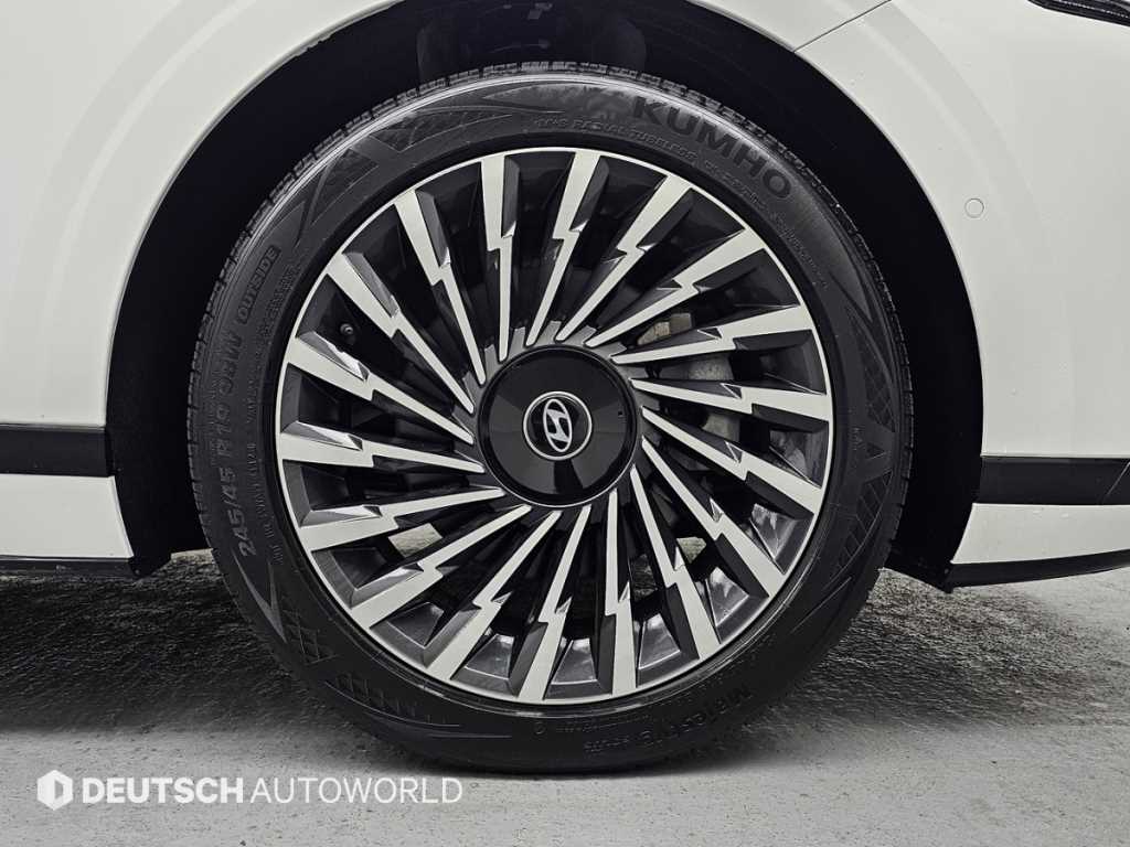 HYUNDAI Grandeur - Vista 5