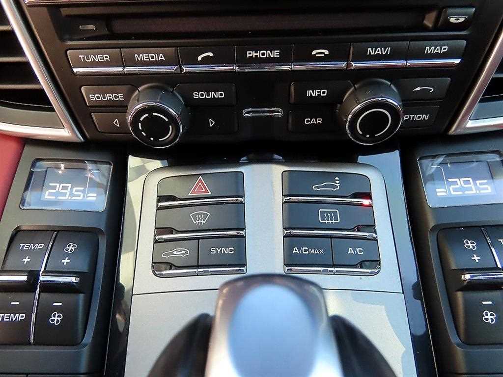 Porsche Panamera - Vista 12