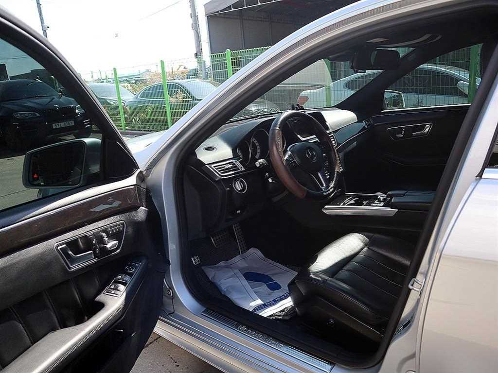 Mercedes Benz E class - Vista 6