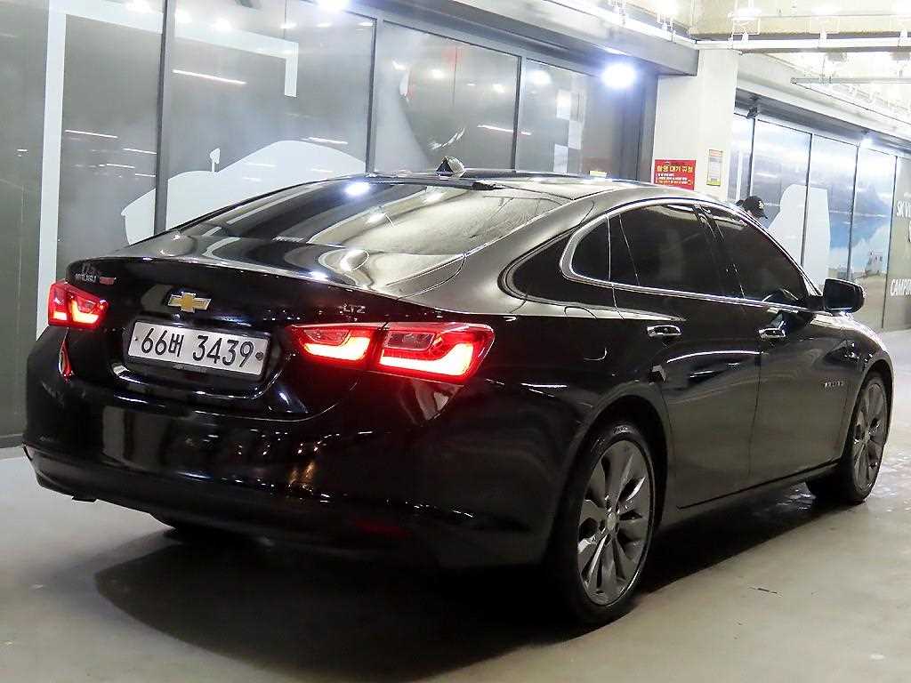 Chevrolet Malibu - Vista 4