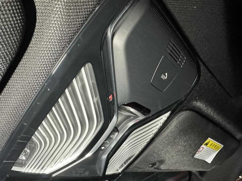 BMW 7 Series - Vista 8